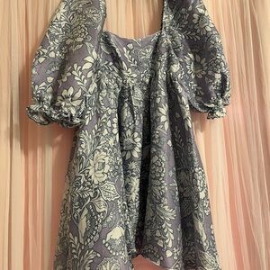 Storia Lavender Floral Puff Sleeve Blouse